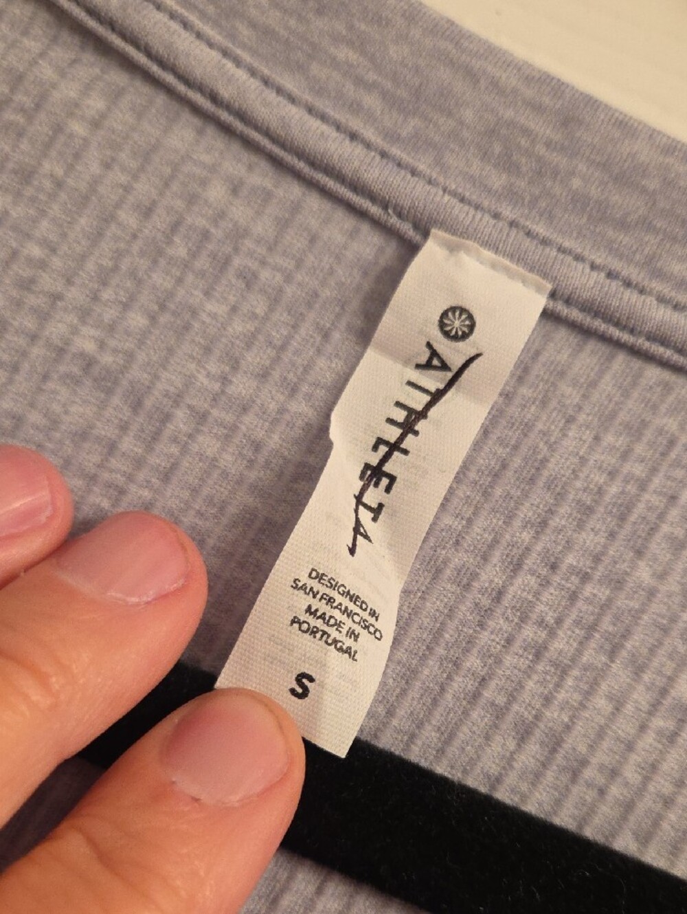 Athleta Light Gray Ribbed V-Neck Short Sleeve Tee - Picture 3 of 3
